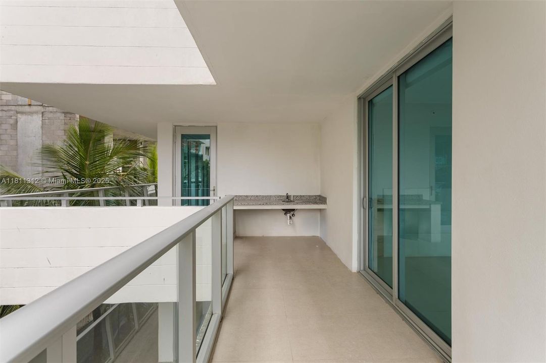 最近售出: $882,500 (3 贝兹, 2 浴室, 1304 平方英尺)