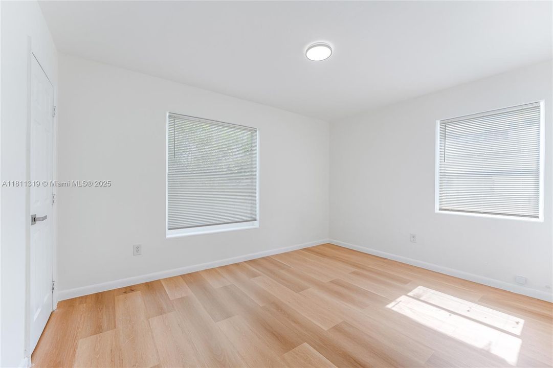 最近售出: $480,000 (3 贝兹, 2 浴室, 1218 平方英尺)