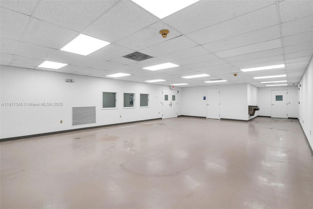 В аренду: $18 (0 спален, 0 ванн, 0 Квадратных фут)