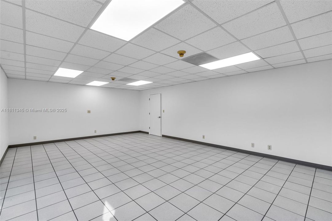 В аренду: $18 (0 спален, 0 ванн, 0 Квадратных фут)