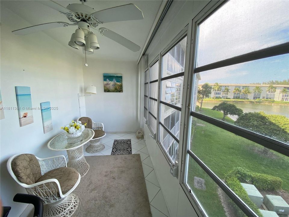Active With Contract: $89,000 (1 beds, 1 baths, 798 Square Feet)