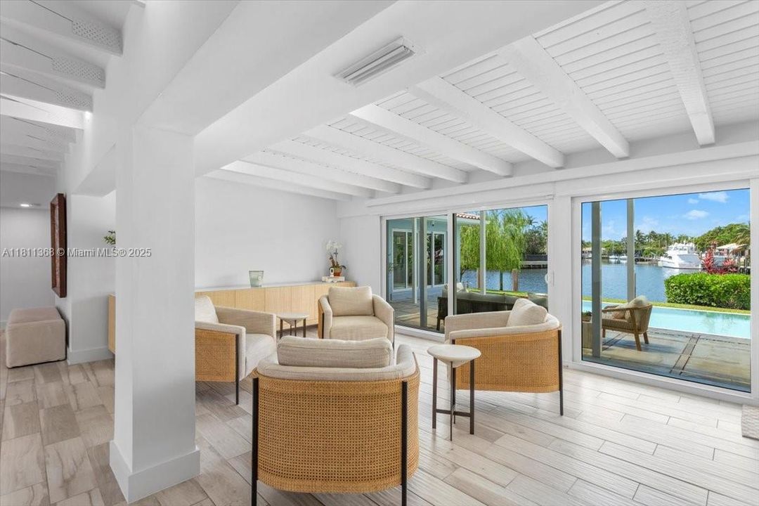 For Sale: $6,200,000 (3 beds, 2 baths, 3079 Square Feet)