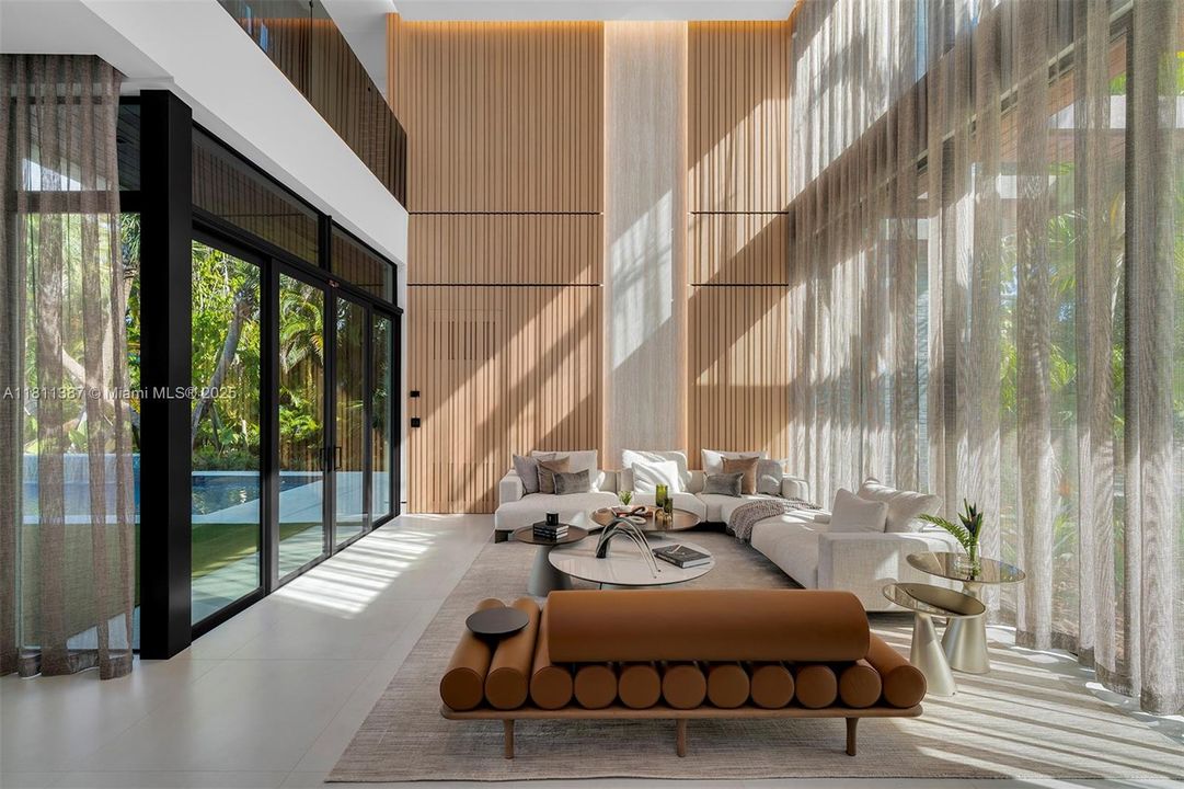 В аренду: $49,500 (8 спален, 8 ванн, 9376 Квадратных фут)