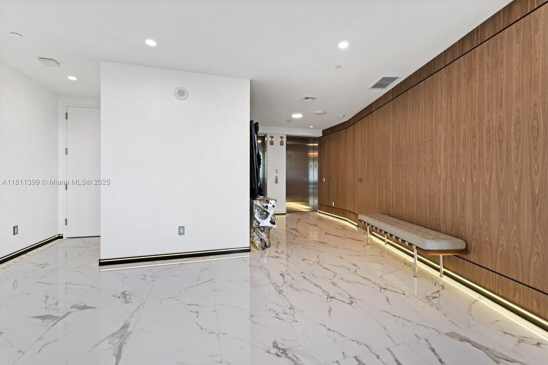 For Sale: $5,850,000 (3 beds, 4 baths, 3130 Square Feet)