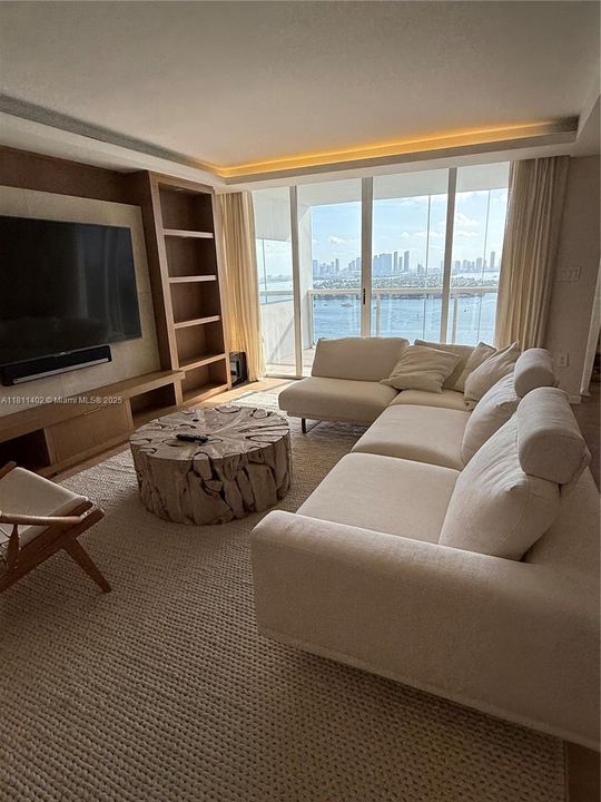 Недавно арендовано: $15,000 (2 спален, 2 ванн, 1700 Квадратных фут)