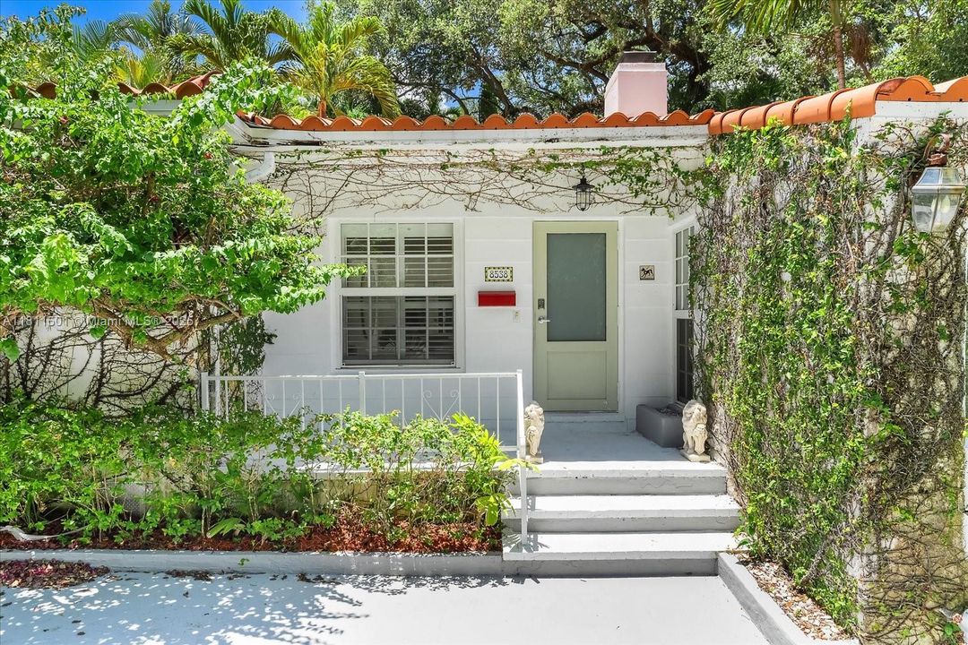 Недавно продано: $895,000 (3 спален, 2 ванн, 1227 Квадратных фут)