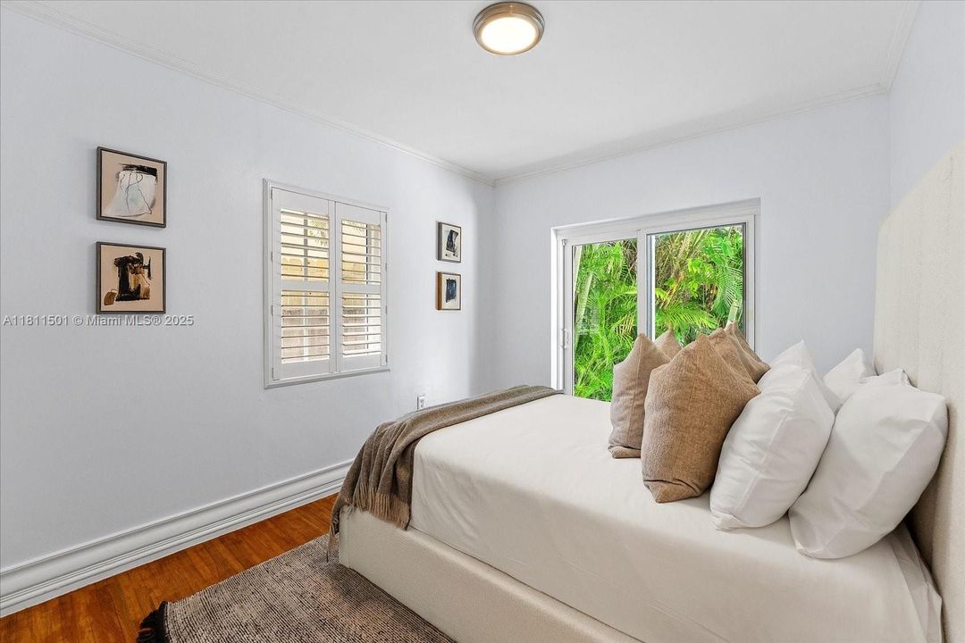 Недавно продано: $895,000 (3 спален, 2 ванн, 1227 Квадратных фут)