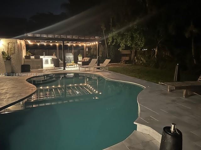 Active With Contract: $858,000 (4 beds, 2 baths, 2219 Square Feet)