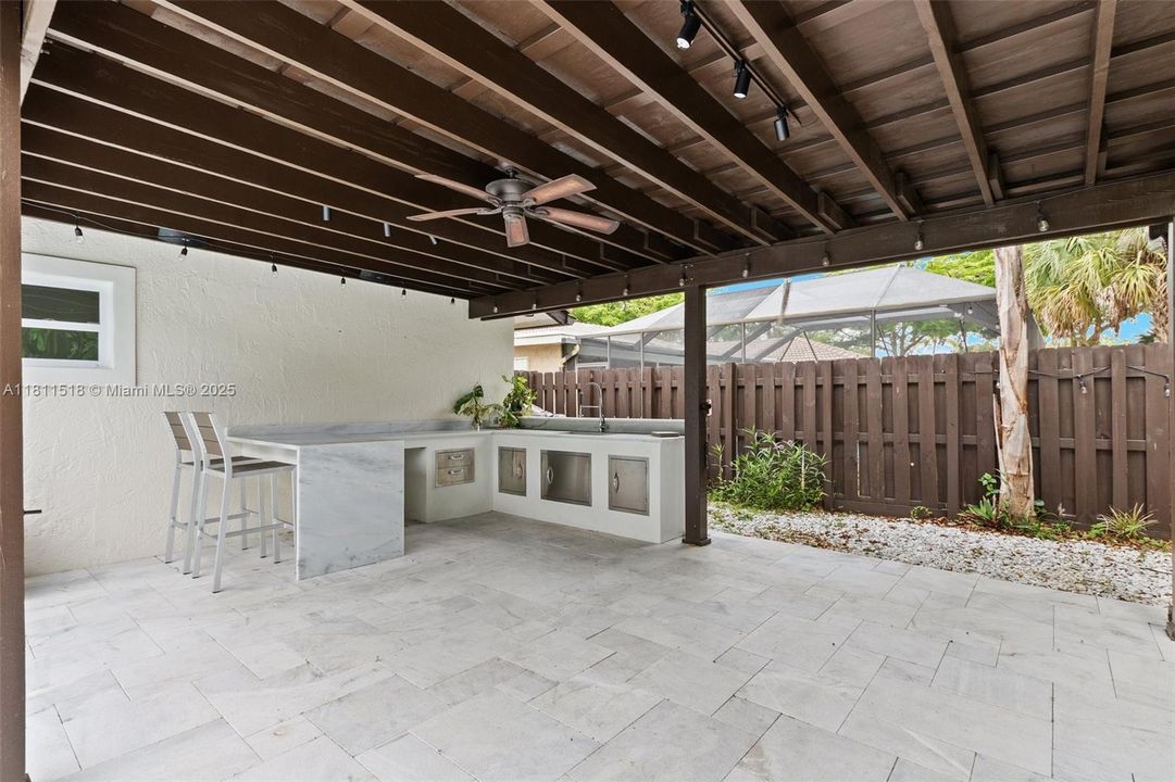 Outdoor kitchen2nd Coverd Patio