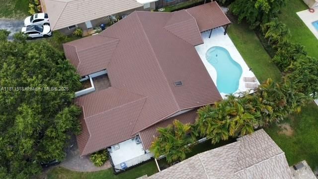 Active With Contract: $858,000 (4 beds, 2 baths, 2219 Square Feet)