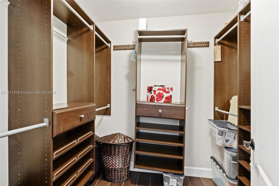 Active With Contract: $858,000 (4 beds, 2 baths, 2219 Square Feet)