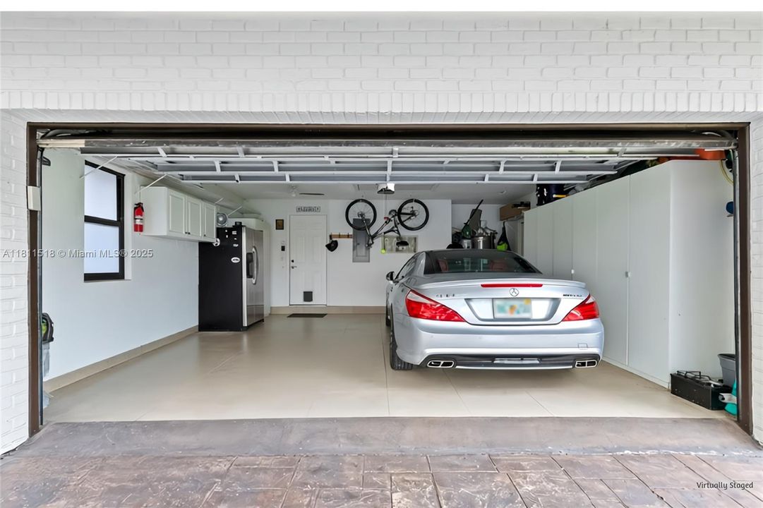 Active With Contract: $858,000 (4 beds, 2 baths, 2219 Square Feet)