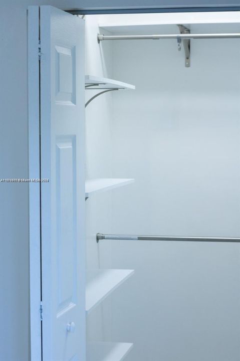 合同活跃: $485,000 (4 贝兹, 2 浴室, 1789 平方英尺)