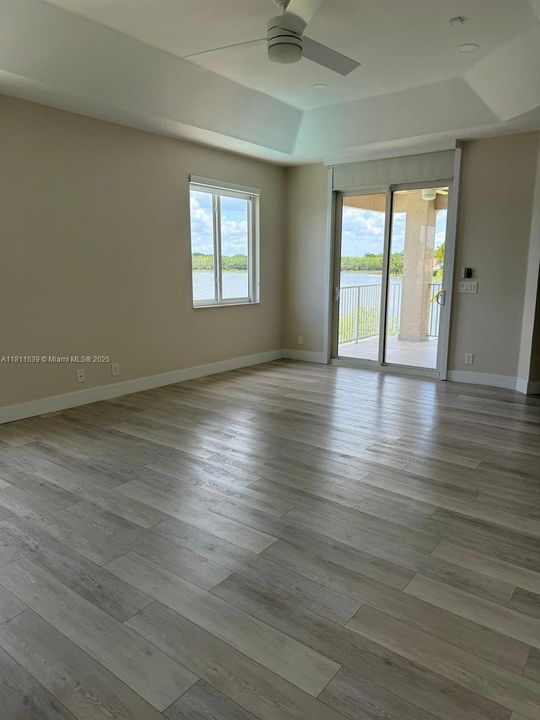 На продажу: $1,850,000 (5 спален, 4 ванн, 3747 Квадратных фут)