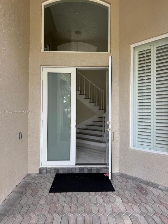 На продажу: $1,850,000 (5 спален, 4 ванн, 3747 Квадратных фут)