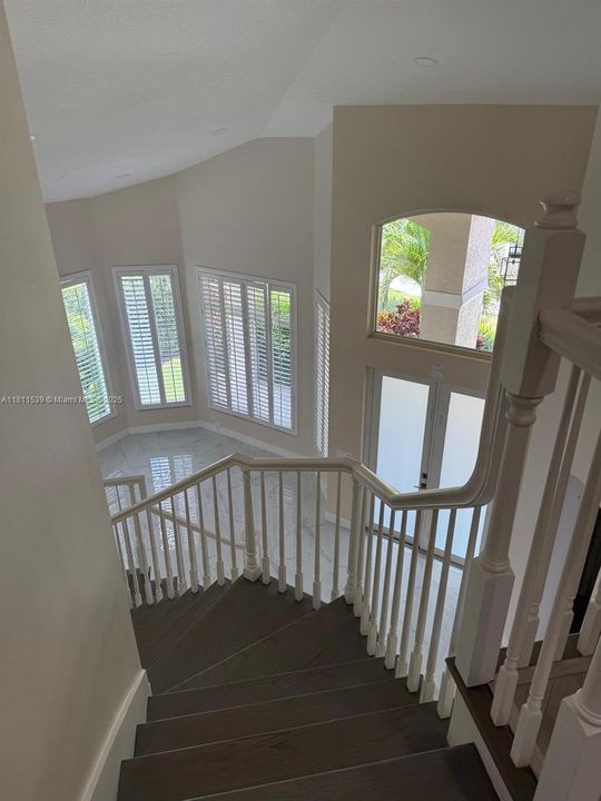 На продажу: $1,850,000 (5 спален, 4 ванн, 3747 Квадратных фут)