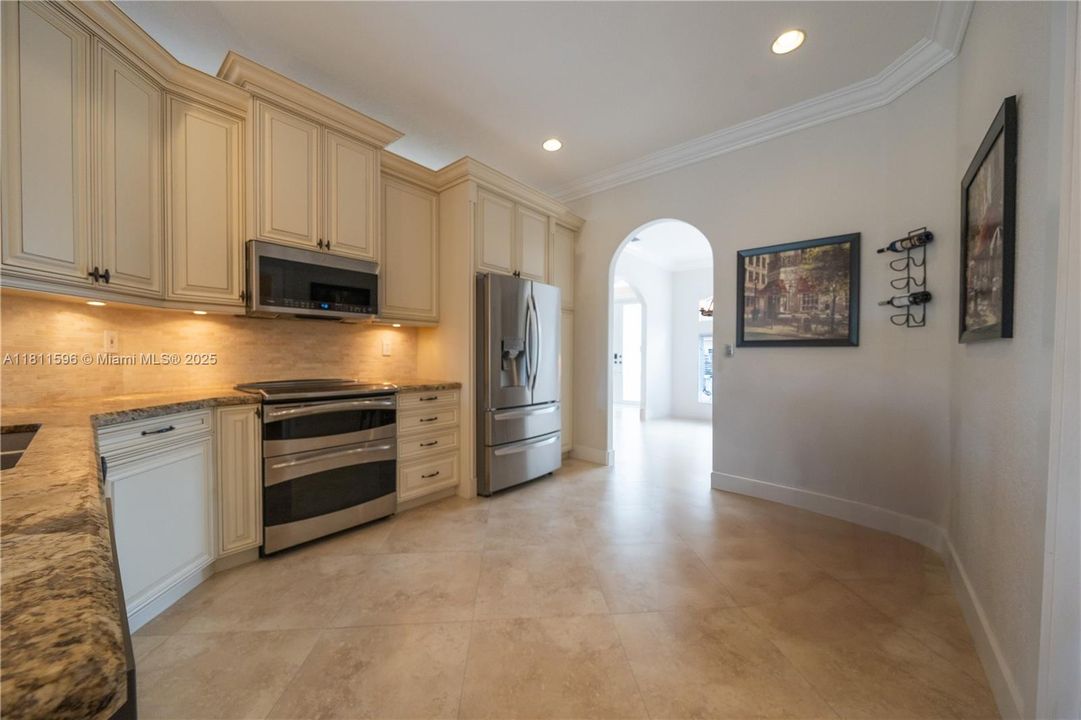 Recently Sold: $929,000 (4 beds, 2 baths, 2276 Square Feet)