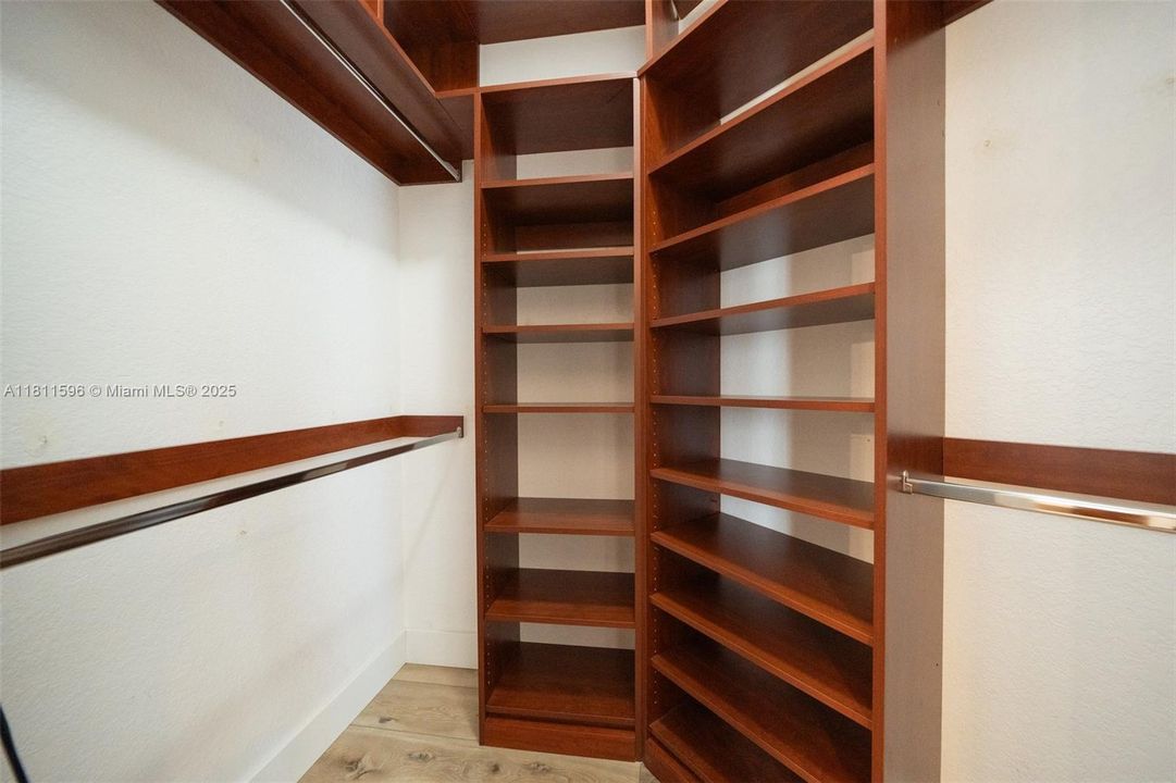 Recently Sold: $929,000 (4 beds, 2 baths, 2276 Square Feet)