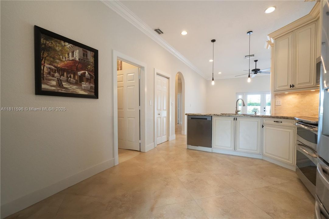 Recently Sold: $929,000 (4 beds, 2 baths, 2276 Square Feet)