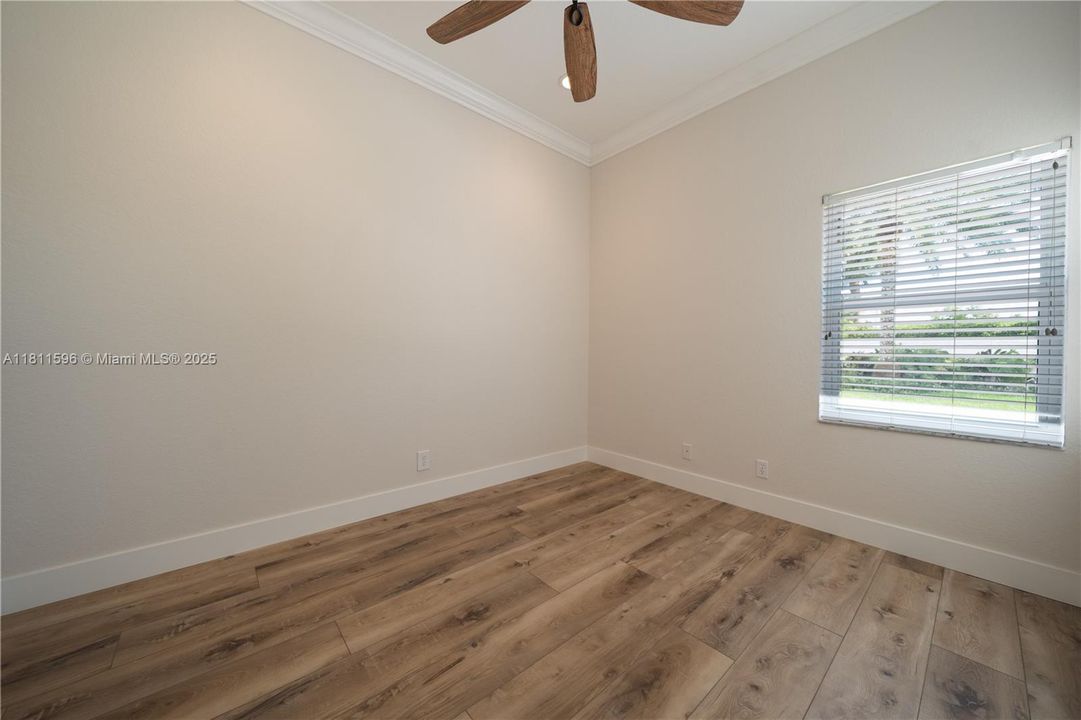 Recently Sold: $929,000 (4 beds, 2 baths, 2276 Square Feet)