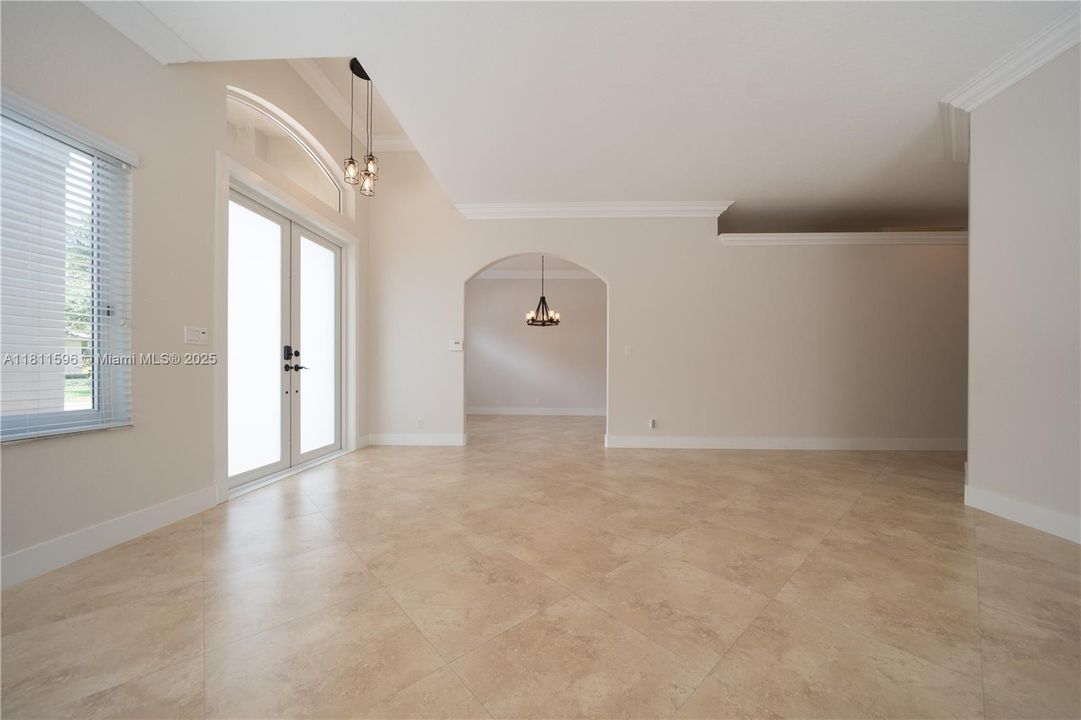 Recently Sold: $929,000 (4 beds, 2 baths, 2276 Square Feet)