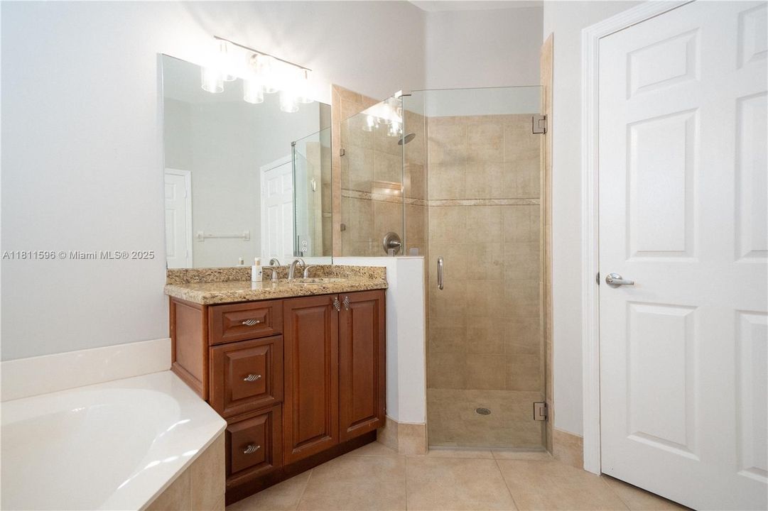 Recently Sold: $929,000 (4 beds, 2 baths, 2276 Square Feet)