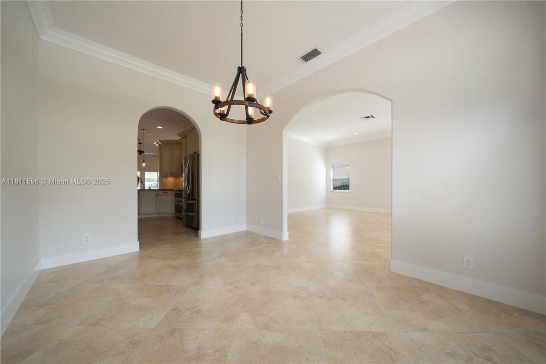 Recently Sold: $929,000 (4 beds, 2 baths, 2276 Square Feet)