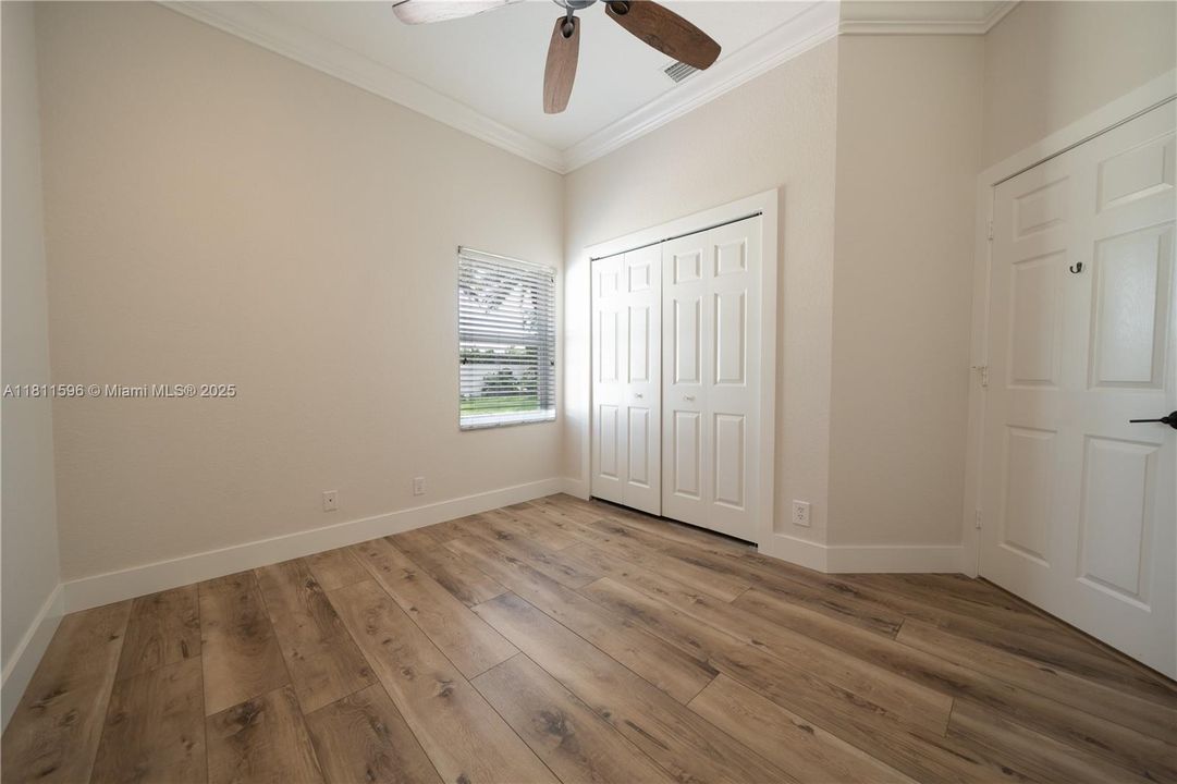 Recently Sold: $929,000 (4 beds, 2 baths, 2276 Square Feet)