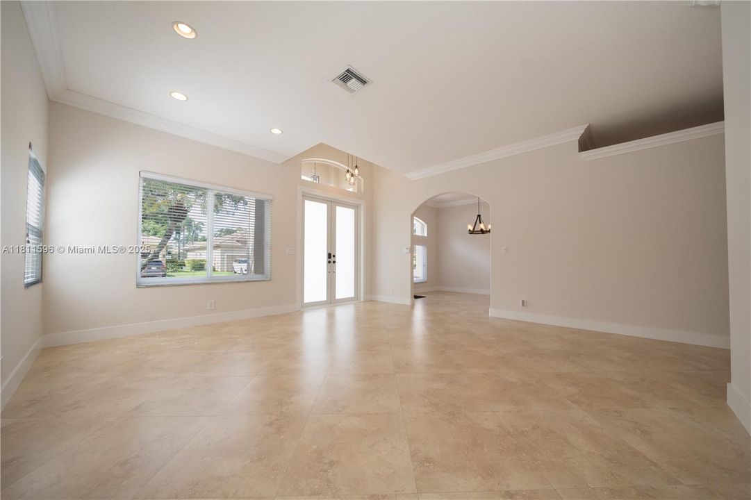 Recently Sold: $929,000 (4 beds, 2 baths, 2276 Square Feet)