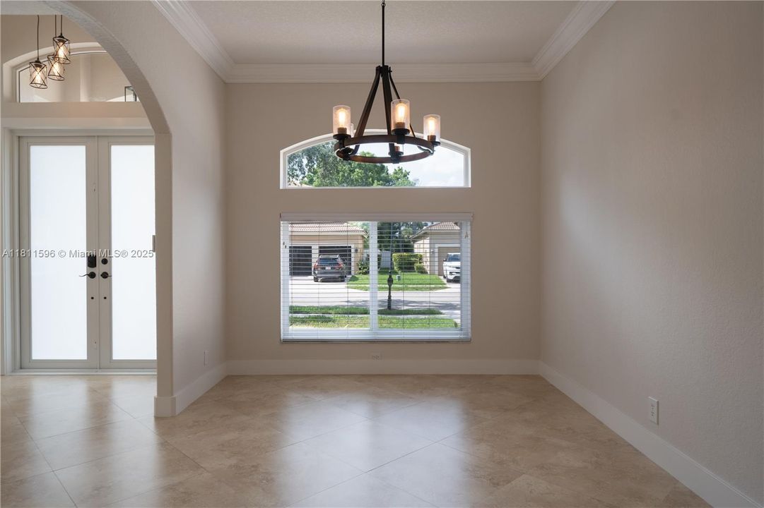 Recently Sold: $929,000 (4 beds, 2 baths, 2276 Square Feet)