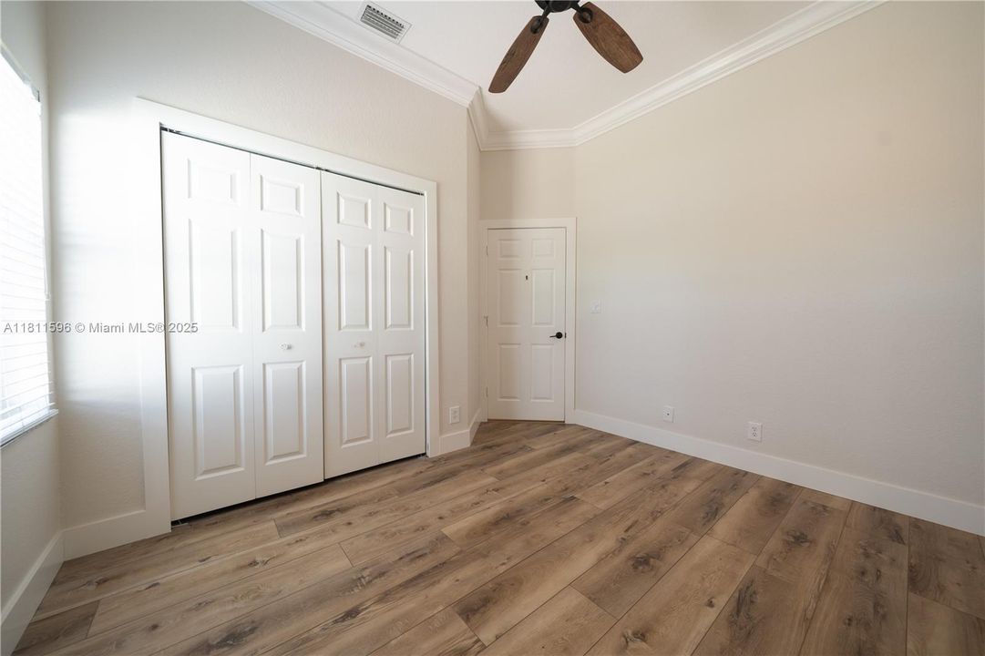 Recently Sold: $929,000 (4 beds, 2 baths, 2276 Square Feet)