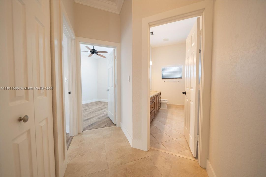 Recently Sold: $929,000 (4 beds, 2 baths, 2276 Square Feet)