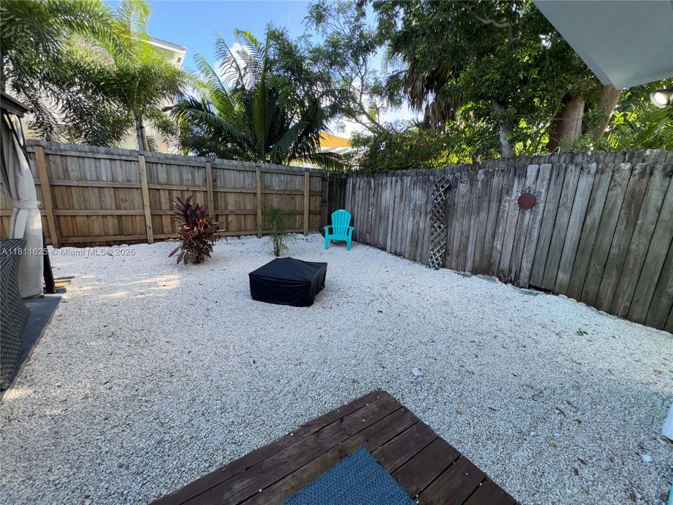 Recently Rented: $3,100 (3 beds, 1 baths, 1130 Square Feet)