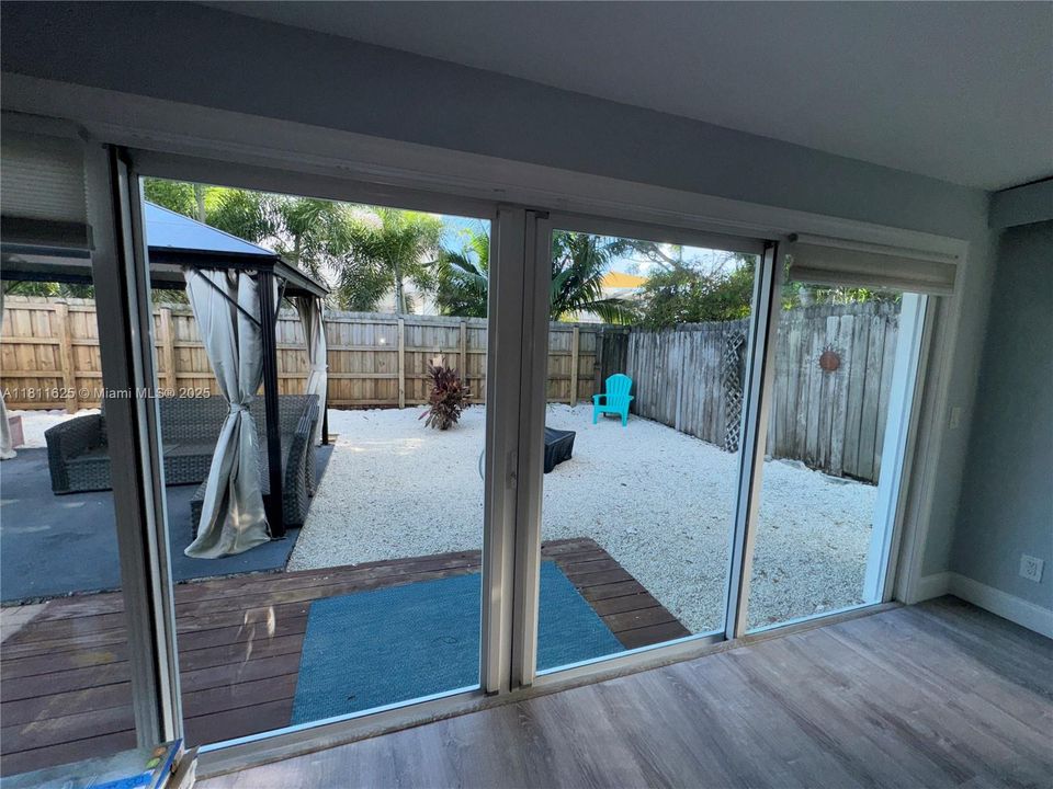 Recently Rented: $3,100 (3 beds, 1 baths, 1130 Square Feet)