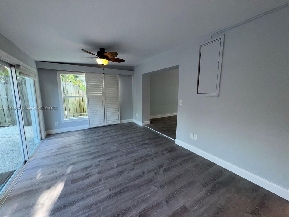 Recently Rented: $3,100 (3 beds, 1 baths, 1130 Square Feet)