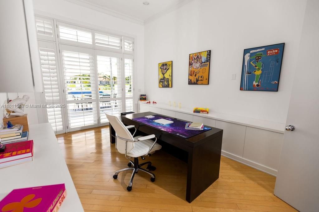 待售: $3,900,000 (5 贝兹, 5 浴室, 4703 平方英尺)