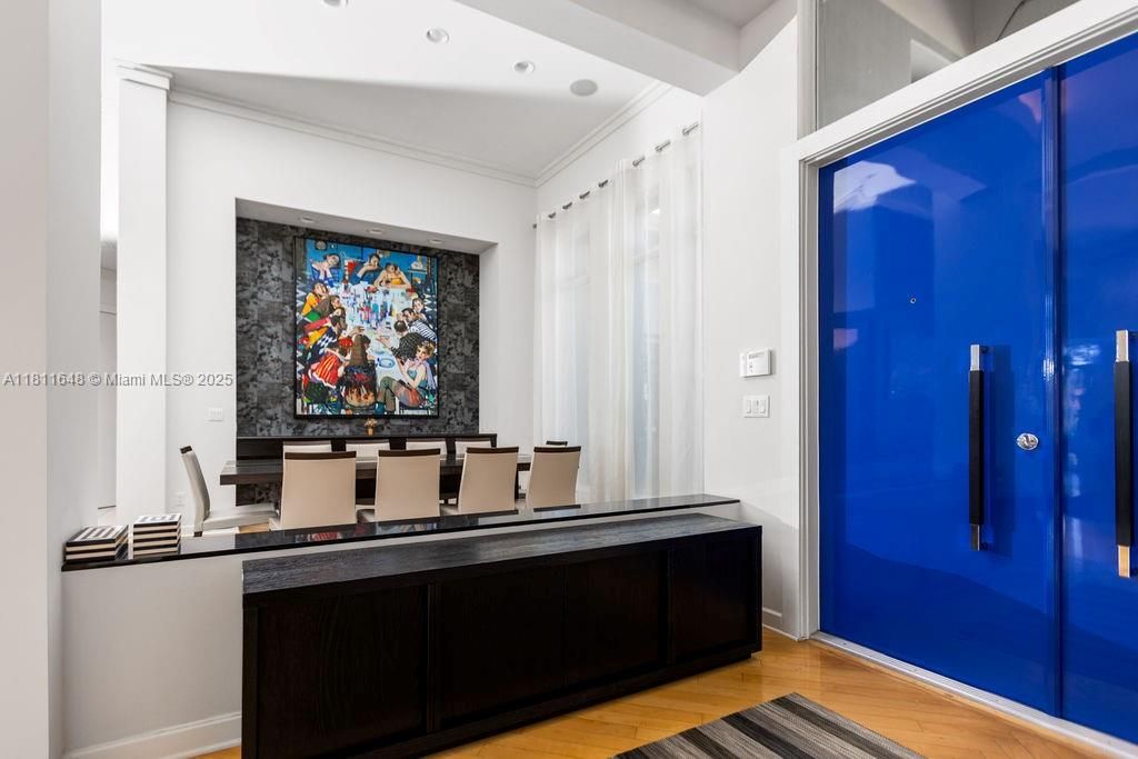 待售: $3,900,000 (5 贝兹, 5 浴室, 4703 平方英尺)