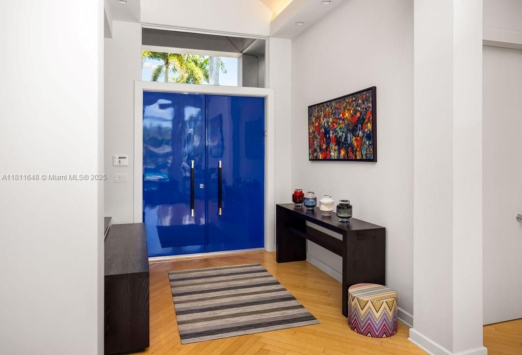 待售: $3,900,000 (5 贝兹, 5 浴室, 4703 平方英尺)