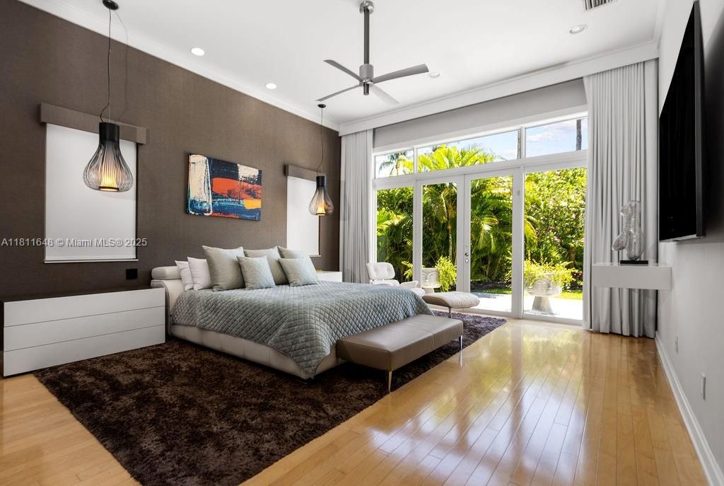 待售: $3,900,000 (5 贝兹, 5 浴室, 4703 平方英尺)