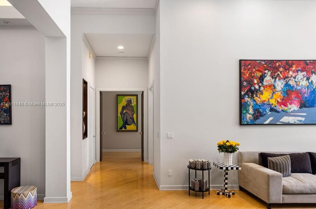 待售: $3,900,000 (5 贝兹, 5 浴室, 4703 平方英尺)