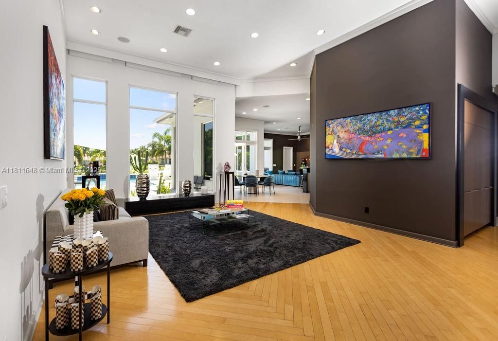 待售: $3,900,000 (5 贝兹, 5 浴室, 4703 平方英尺)