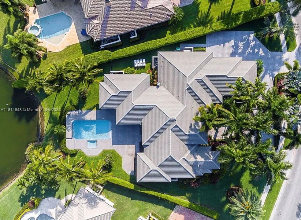 待售: $3,900,000 (5 贝兹, 5 浴室, 4703 平方英尺)