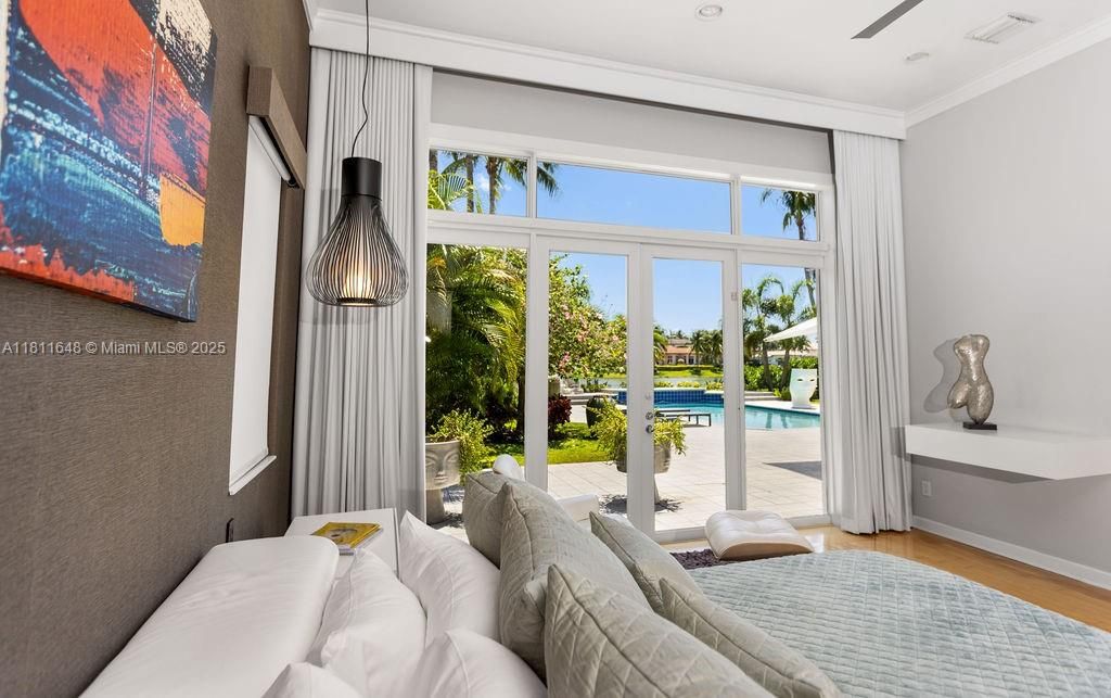 待售: $3,900,000 (5 贝兹, 5 浴室, 4703 平方英尺)