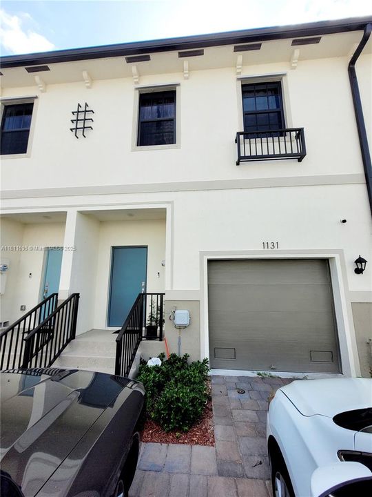 待售: $360,000 (3 贝兹, 2 浴室, 1466 平方英尺)