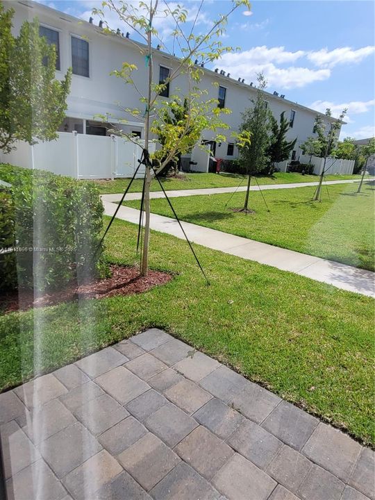 待售: $360,000 (3 贝兹, 2 浴室, 1466 平方英尺)