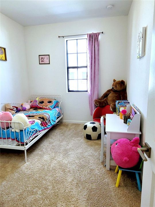 待售: $360,000 (3 贝兹, 2 浴室, 1466 平方英尺)