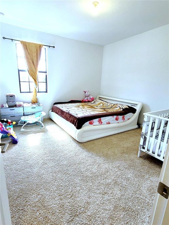 待售: $360,000 (3 贝兹, 2 浴室, 1466 平方英尺)