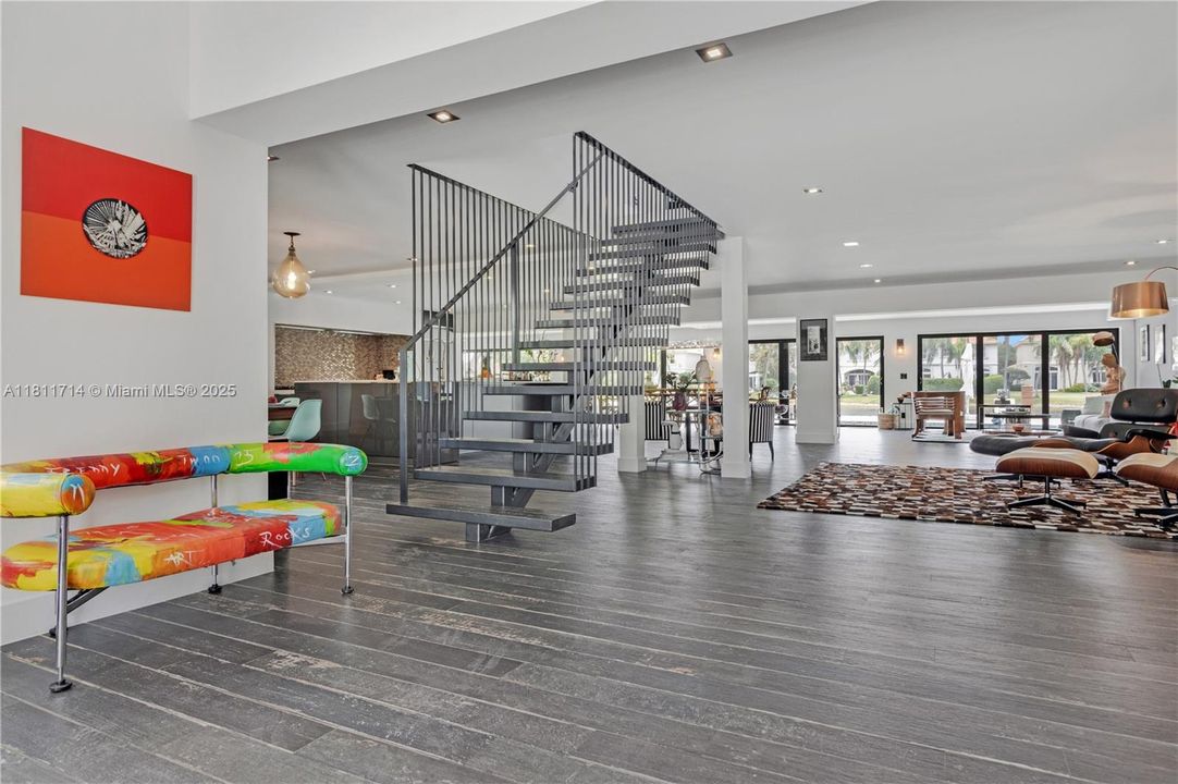For Sale: $4,750,000 (6 beds, 7 baths, 5431 Square Feet)