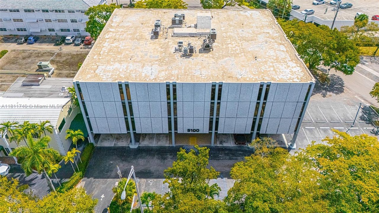 Недавно продано: $7,200,000 (0 спален, 0 ванн, 0 Квадратных фут)