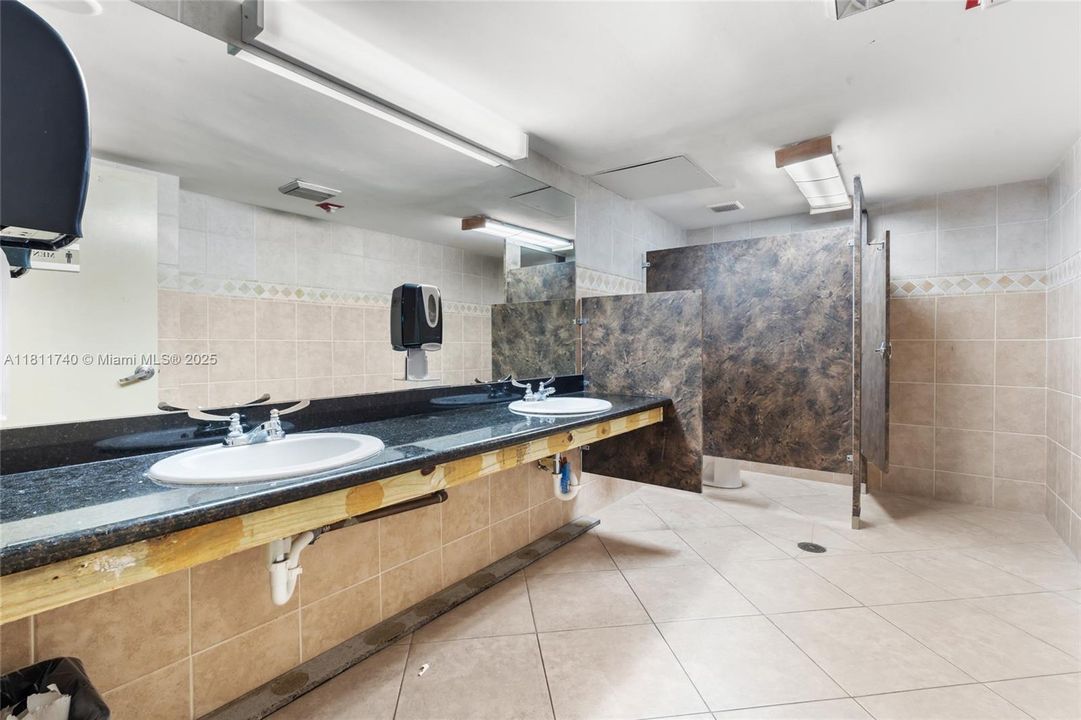 Недавно продано: $7,200,000 (0 спален, 0 ванн, 0 Квадратных фут)